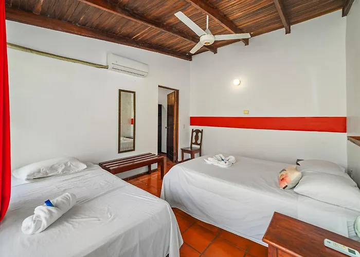 Hibiscus 4 Bed and breakfast Playa Junquillal